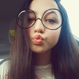 Meet your Posher, Marissa